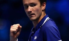 开云体育登录-包含EG横扫WBG，CoreJJ单局斩获MVP焦点之战半决赛，强势挺进下一轮的词条