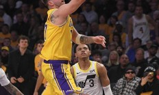 开云下载-湖人大胜爵士，继续领跑西部的简单介绍