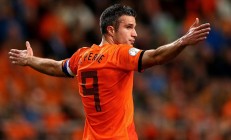 开云官网-橄榄绿棋盘上的国家德比，骑士如何用巴萨式控场击沉快船巨轮？