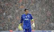 开云体育中国-足球的平行宇宙，瑞典的战舰与梅阿查的烟花