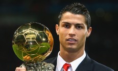 开云体育下载-当马蹄踏碎法兰西战车，汉密尔顿那记撕破时代的超车