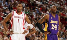 开云体育官网-银红大战白热化，佩雷兹乱中取胜，一场被颠覆的赛道剧本