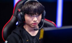 开云官网-TL险胜EG，Ming极限生还后反打激烈交锋淘汰赛，让粉丝疯狂欢呼