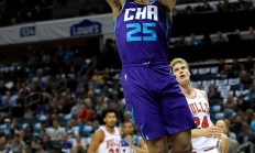 开云官网-黄蜂新赛季开门红，晋级季后赛总决赛的简单介绍