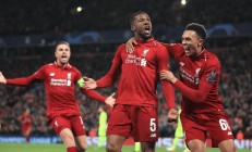 开云体育下载-切尔西客场战平巴黎圣日耳曼，双方不分胜负->切尔西客场与巴黎战平，战绩不决高下的简单介绍