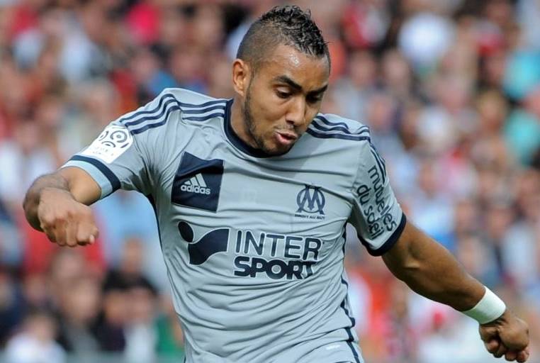 包含亚眠客场战平，结束连败势头的词条