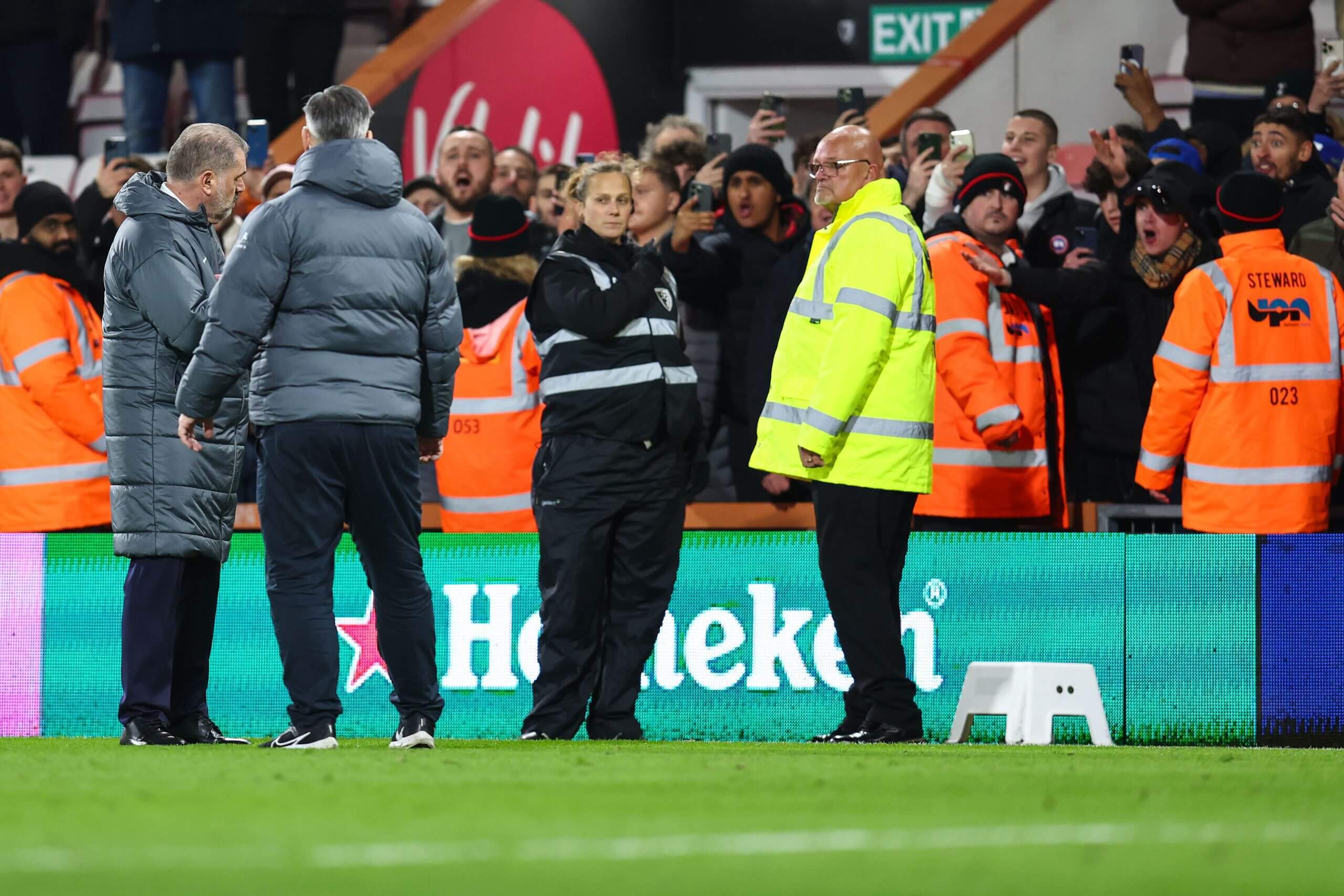 关于热刺主场惨败伯恩茅斯，走向危局的信息