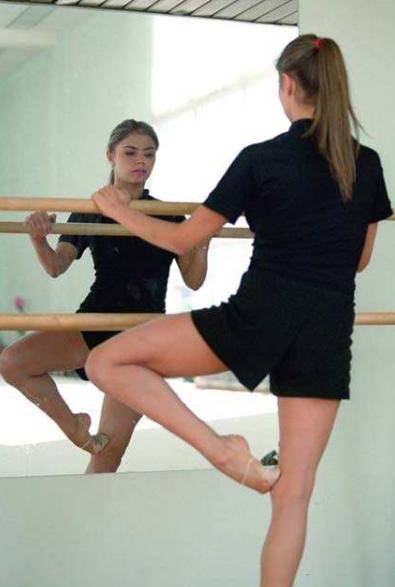 包含俄罗斯体操团体大放异彩,稳步前进的词条 包含俄罗斯体操团体大放异彩,稳步前进的词条