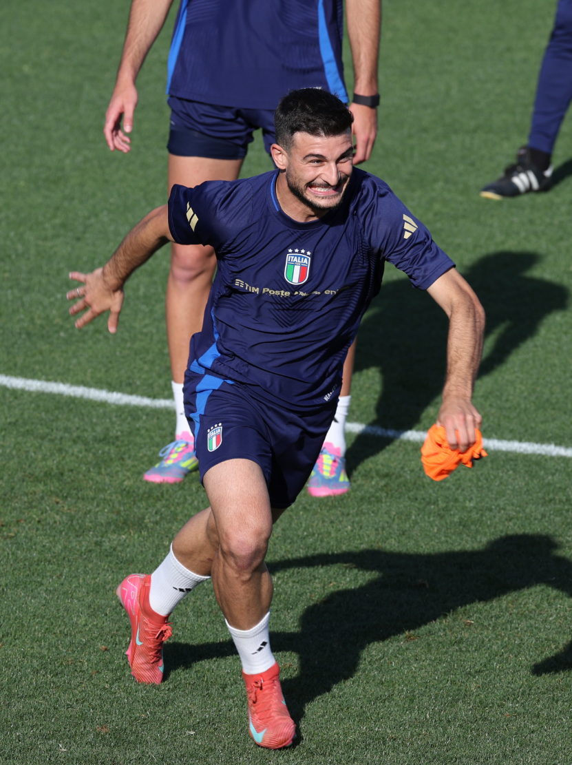 意大利主场大胜挪威，夺回领先位置