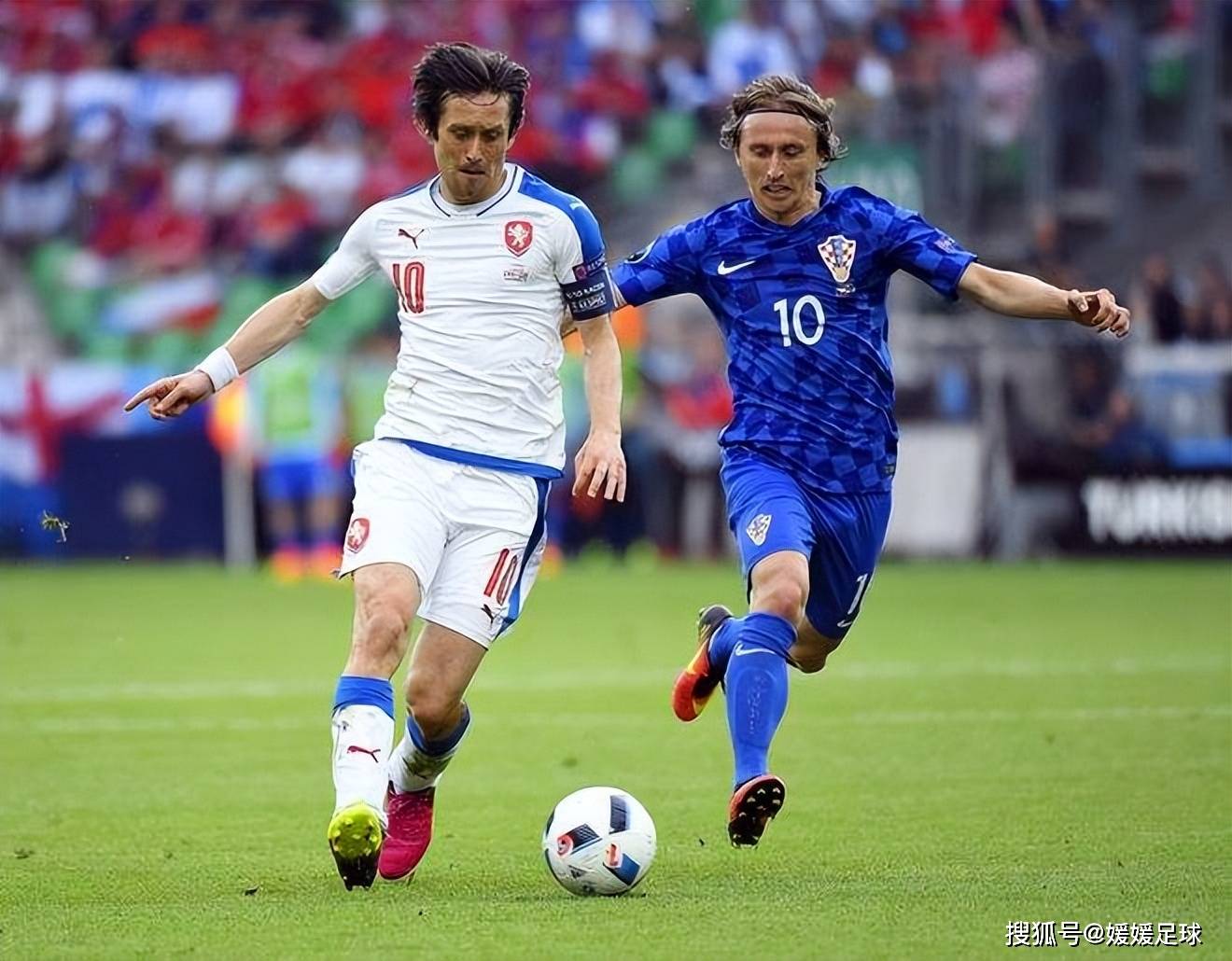 阿塞拜疆队客场大捷，晋级前景乐观