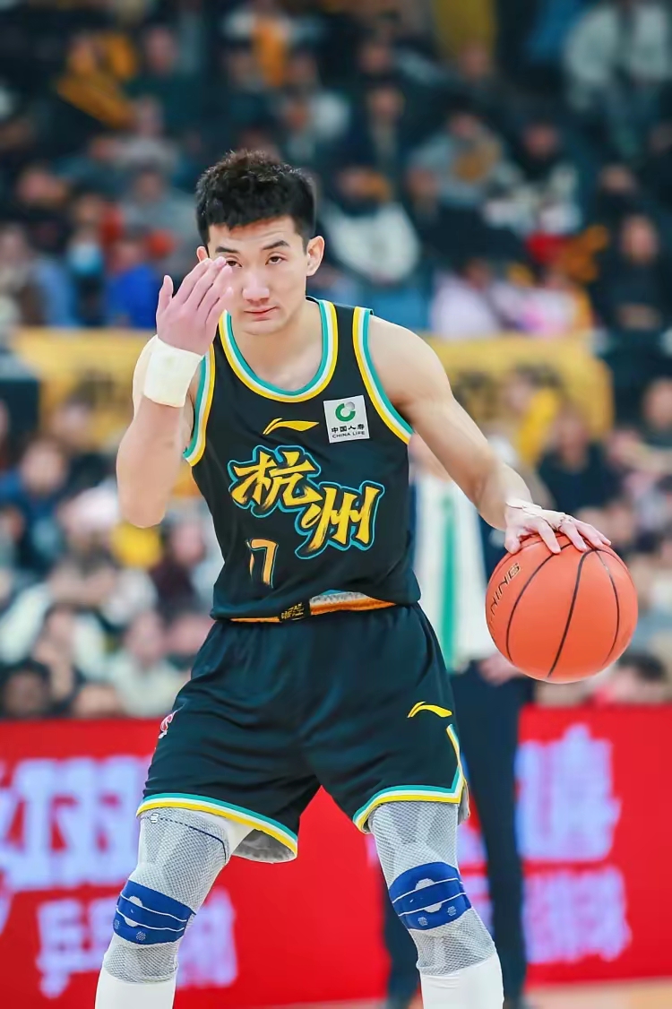 关于福建队绝杀吉林队,胡金秋惊艳四座的信息 关于福建队绝杀吉林队,胡金秋惊艳四座的信息