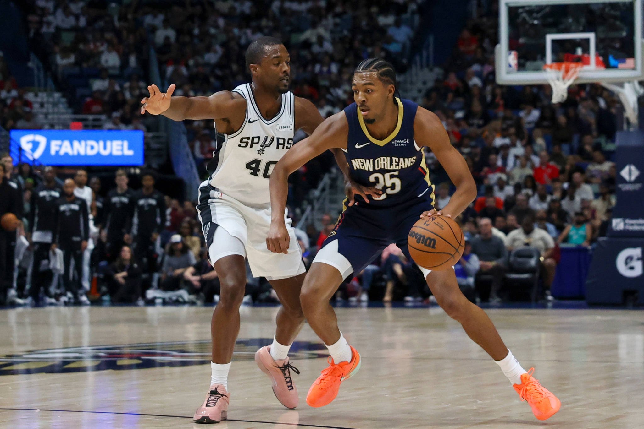 马刺横扫深圳队,浓眉哥扛起全队的简单介绍 马刺横扫深圳队,浓眉哥扛起全队的简单介绍